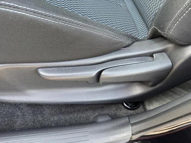Photo of 2017 Black Nissan Versa Note