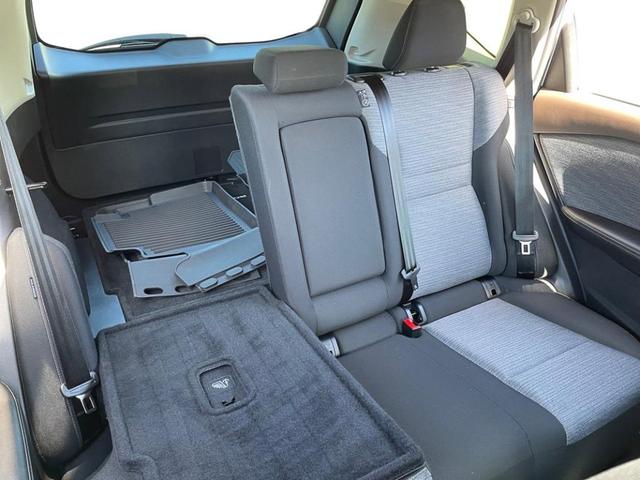 Photo of 2023 White Nissan Rogue