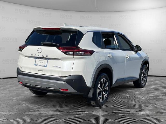 Photo of 2023 White Nissan Rogue