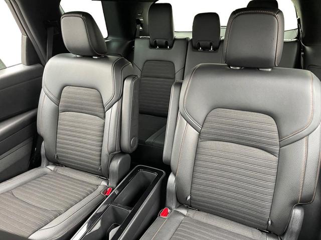 Photo of 2023 Black Nissan Pathfinder