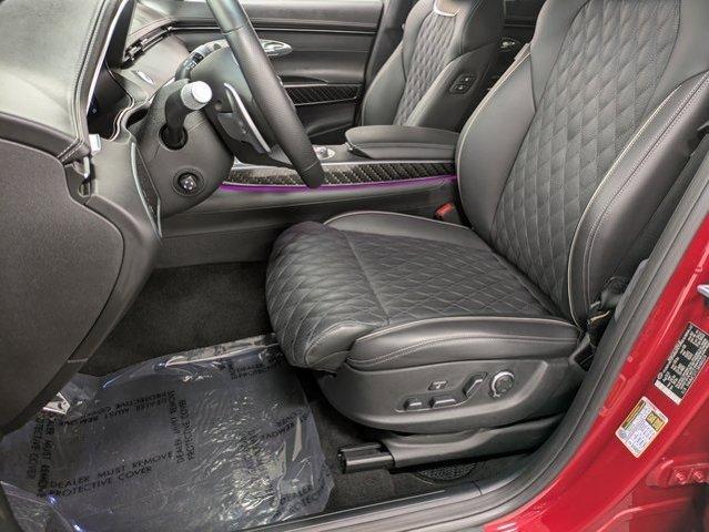 Photo of 2024 Mauna Red Genesis GV70