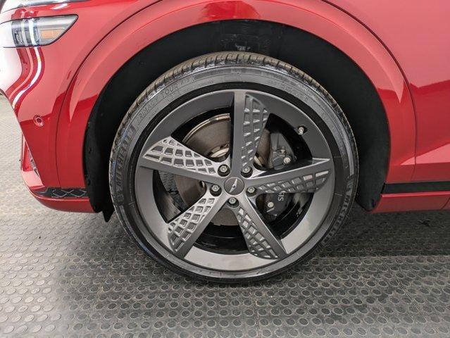 Photo of 2024 Mauna Red Genesis GV70