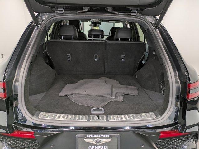 Photo of 2024 Vik Black Genesis GV70