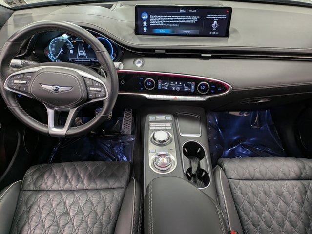 Photo of 2024 Vik Black Genesis GV70