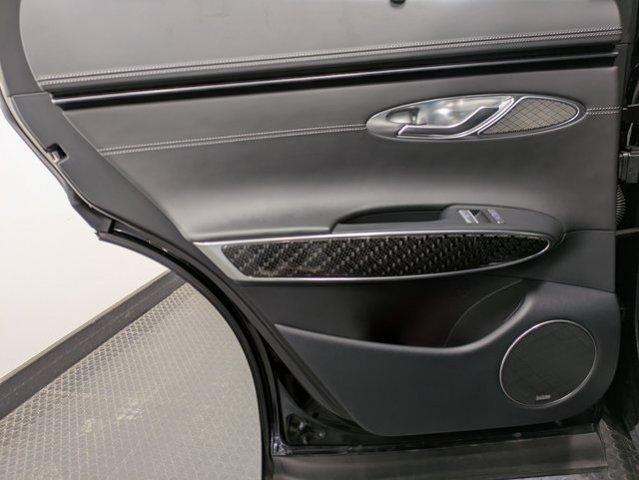 Photo of 2024 Vik Black Genesis GV70