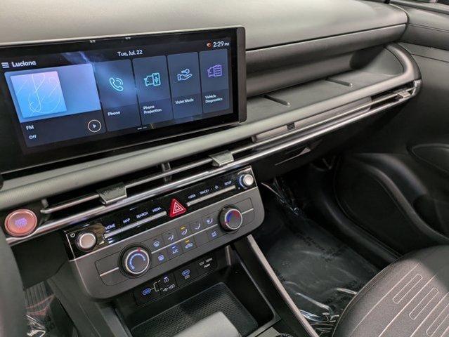 Photo of 2025 Phantom Black Hyundai SANTA CRUZ