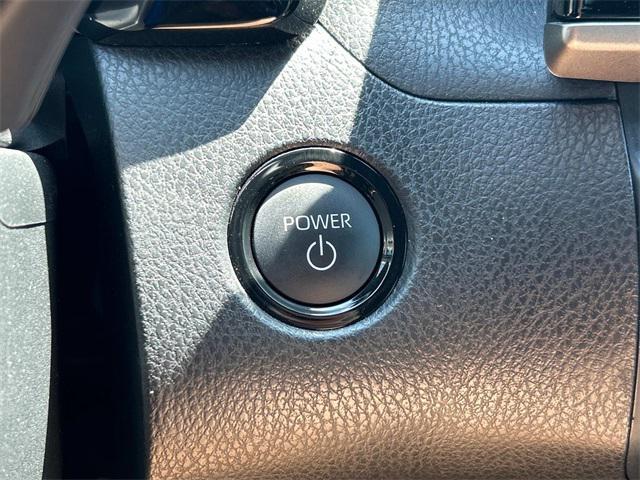 Photo of 2025 Ice Toyota Camry
