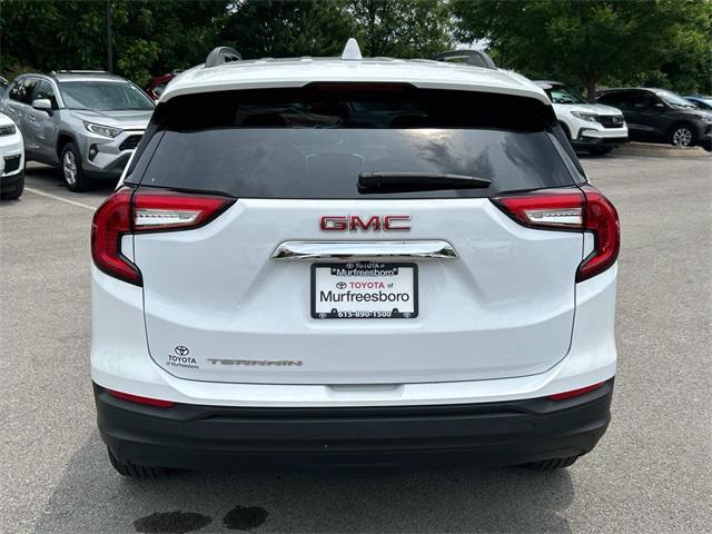 Photo of 2023 Summit White GMC Terrain