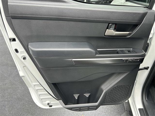 Photo of 2025 Ice Cap Toyota Tacoma