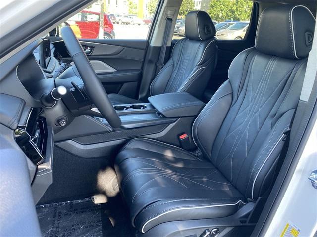 Photo of 2026 Platinum White Pearl Acura MDX