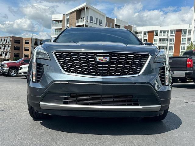 Photo of 2019 Shadow Metallic Cadillac XT4