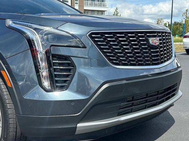 Photo of 2019 Shadow Metallic Cadillac XT4