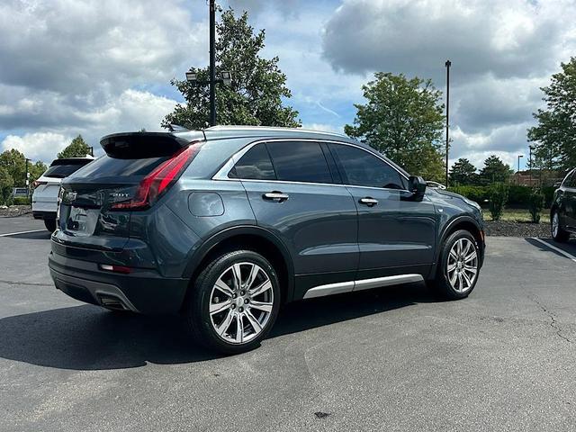 Photo of 2019 Shadow Metallic Cadillac XT4