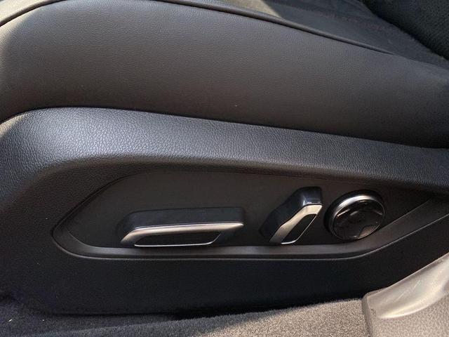 Photo of 2025 Urban Gray Pearl Acura TLX