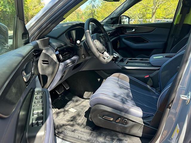 Photo of 2026 Urban Gray Pearl Acura MDX