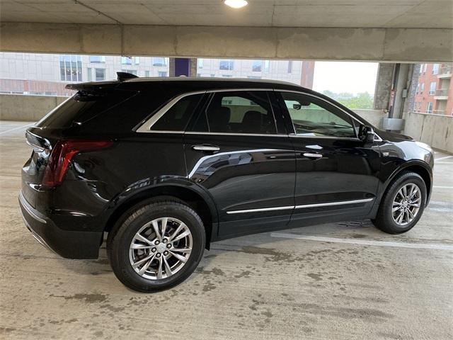 Photo of 2020 Stellar Black Metallic Cadillac XT5
