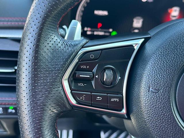 Photo of 2023 Platinum White Pearl Acura MDX