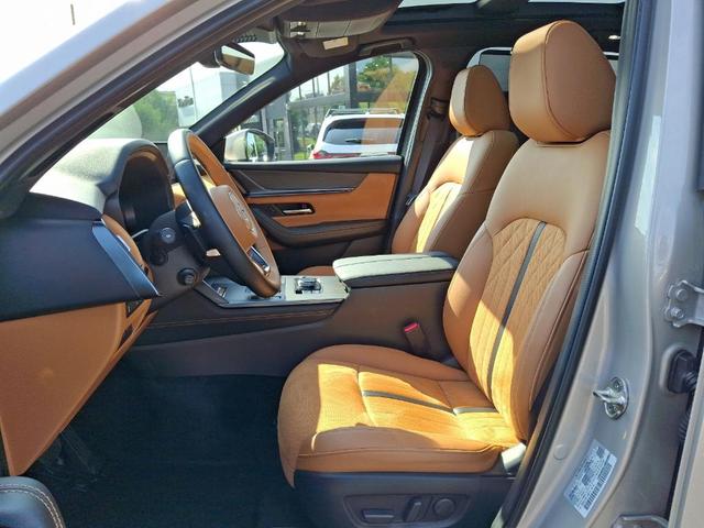 Photo of 2024 Platinum Mazda CX-90