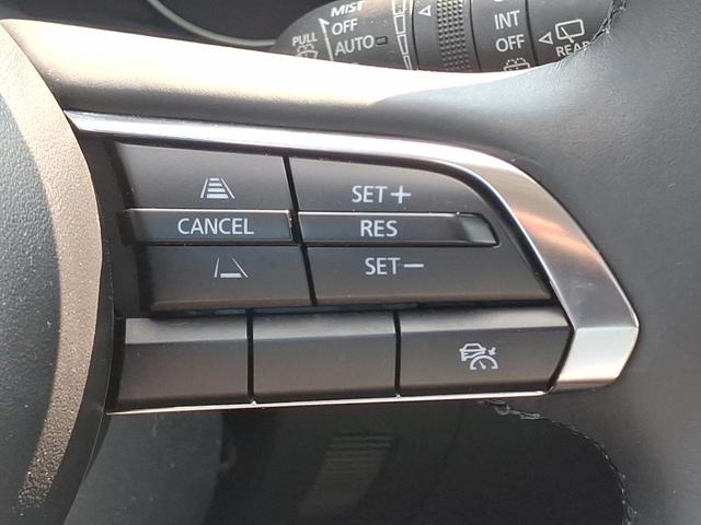 Photo of 2024 Snowflake White Pearl Mazda CX-30