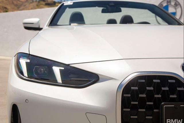 Photo of 2025 Mineral White Metallic BMW 430