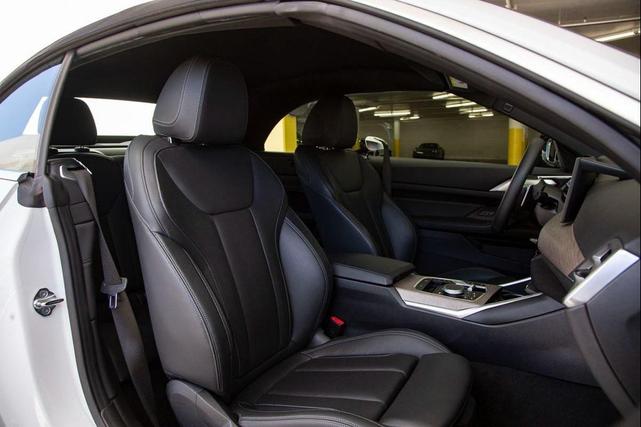 Photo of 2025 Mineral White Metallic BMW 430