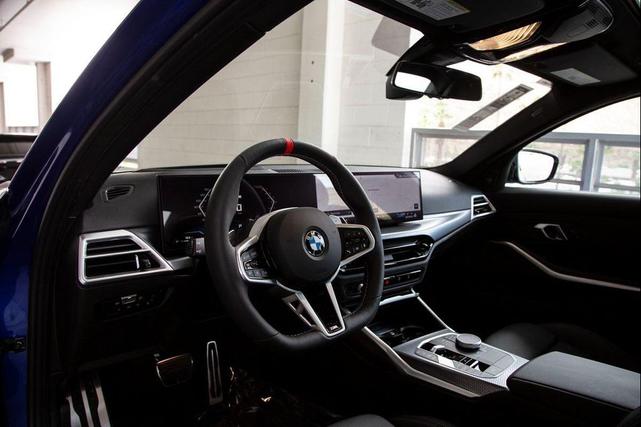 Photo of 2025 Portimao Blue Metallic BMW M340