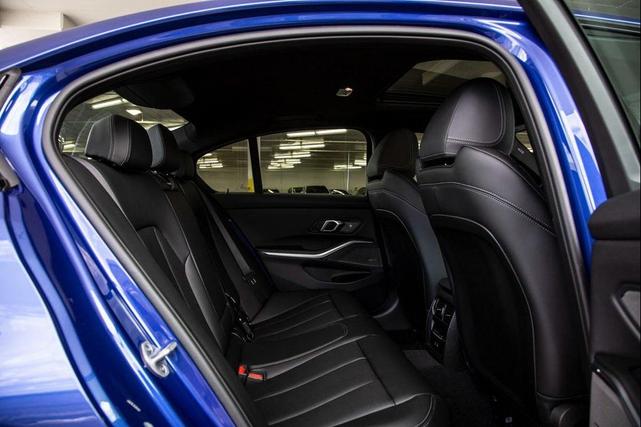 Photo of 2025 Portimao Blue Metallic BMW M340