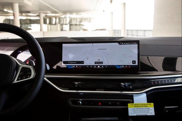 Photo of 2026 Black Sapphire Metallic BMW X7