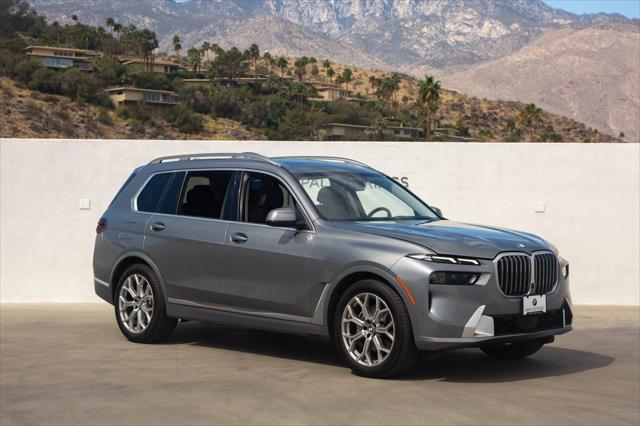 2025 BMW X7