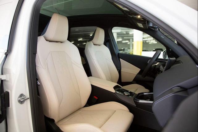 Photo of 2025 Alpine White BMW X3