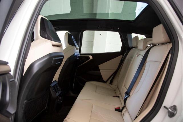 Photo of 2025 Alpine White BMW X3