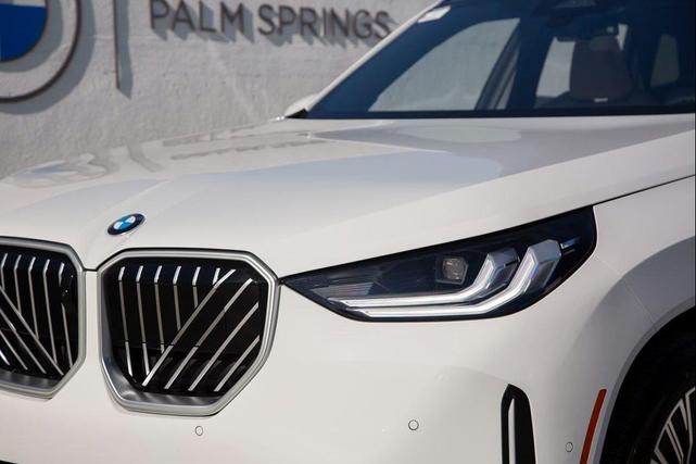 Photo of 2025 Alpine White BMW X3