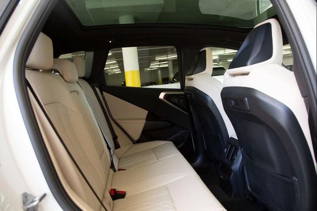 Photo of 2025 Alpine White BMW X3