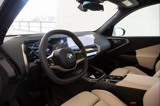 Photo of 2025 Alpine White BMW X3