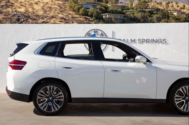 Photo of 2025 Alpine White BMW X3