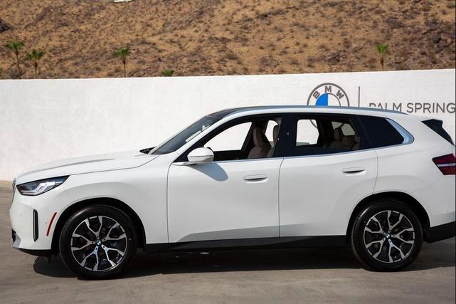 Photo of 2025 Alpine White BMW X3