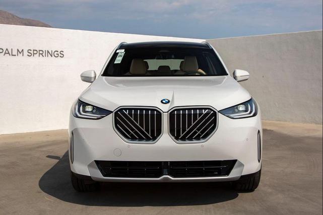 Photo of 2025 Alpine White BMW X3