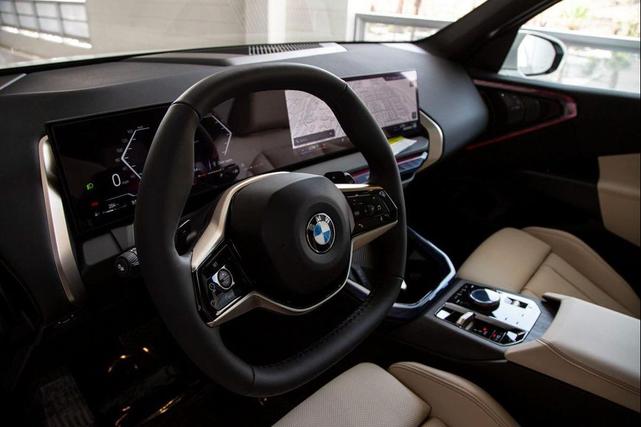 Photo of 2025 Alpine White BMW X3