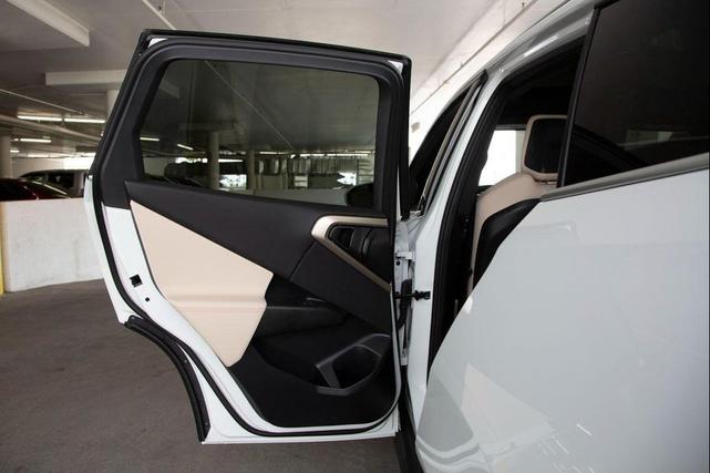 Photo of 2025 Alpine White BMW X3