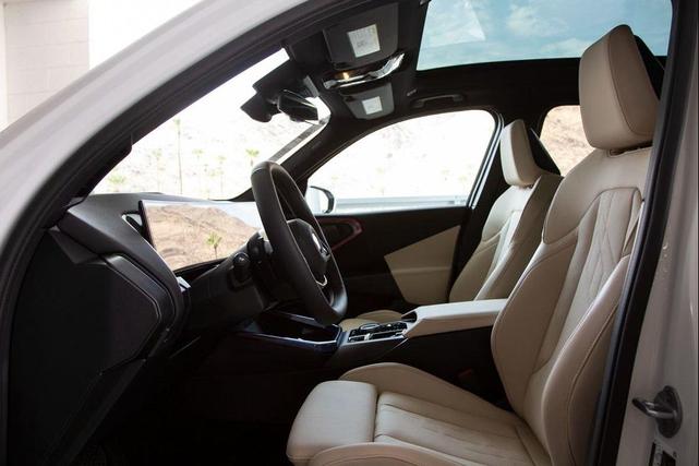 Photo of 2025 Alpine White BMW X3