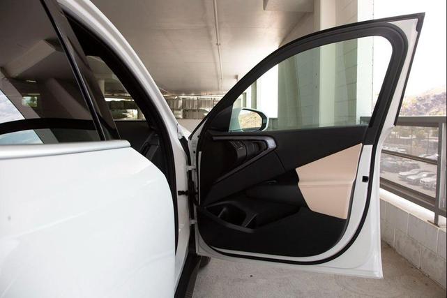 Photo of 2025 Alpine White BMW X3