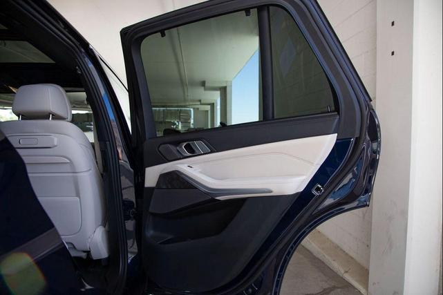 Photo of 2025 Tanzanite Blue II Metallic BMW X5