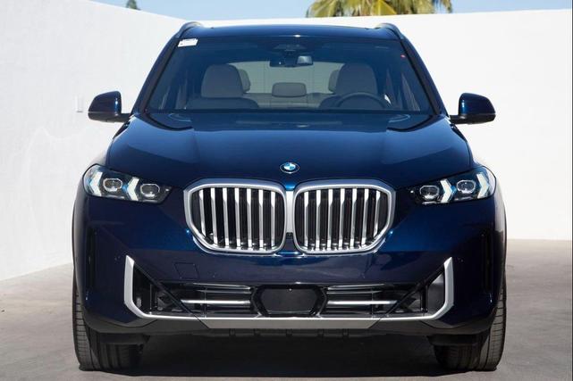 Photo of 2025 Tanzanite Blue II Metallic BMW X5