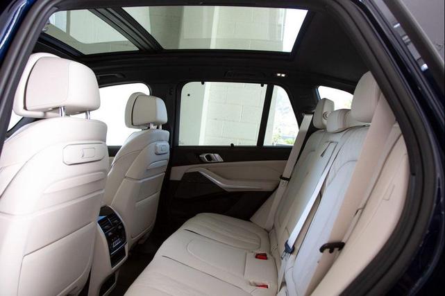 Photo of 2025 Tanzanite Blue II Metallic BMW X5