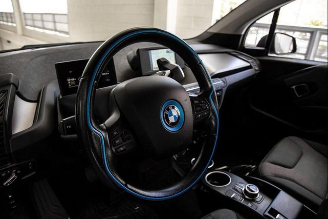 Photo of 2017 Protonic Blue Metallic w/Frozen Gray Accent BMW i3