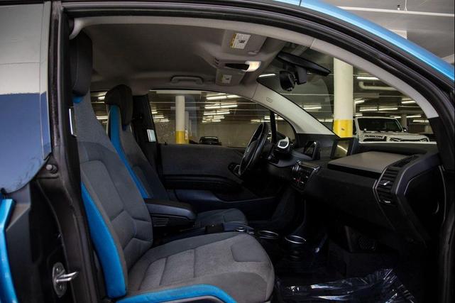 Photo of 2017 Protonic Blue Metallic w/Frozen Gray Accent BMW i3