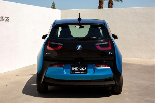 Photo of 2017 Protonic Blue Metallic w/Frozen Gray Accent BMW i3