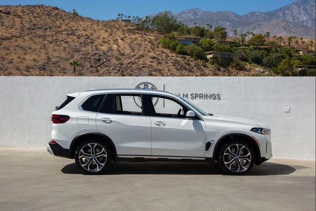 Photo of 2026 Alpine White BMW X5