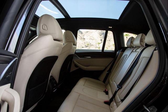 Photo of 2023 Dark Graphite Metallic BMW X3