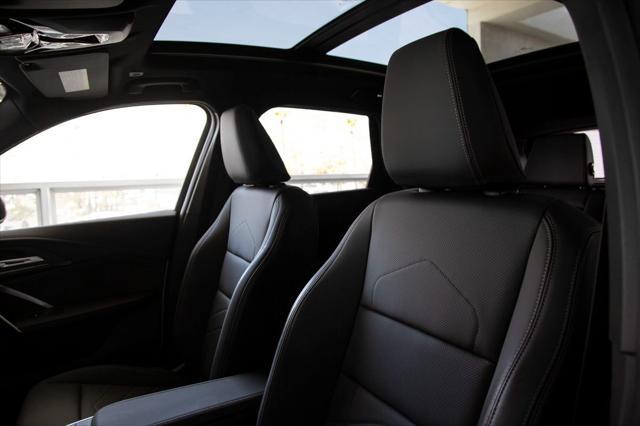 Photo of 2025 Alpine White BMW X1